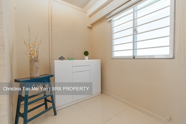 Hougang Avenue 5 (Hougang), HDB Jumbo #215746471
